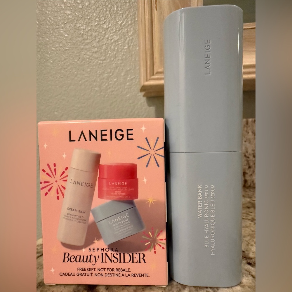 LANEIGE - Water Bank and
Hydration Heroes